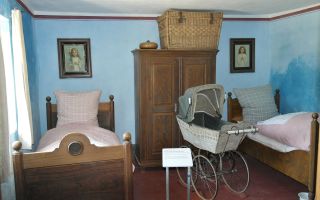 Расстановка мебели в детской для двоих детей